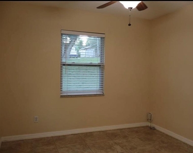 1009 Sumner Blvd Boulevard - Photo Thumbnail 7