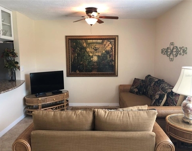 1009 Sumner Blvd Boulevard - Photo Thumbnail 11
