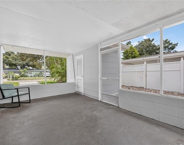 4421 W Iowa Avenue - Photo Thumbnail 26