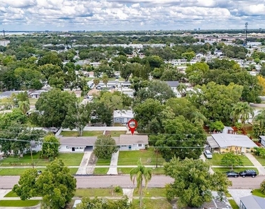 4421 W Iowa Avenue - Photo Thumbnail 38
