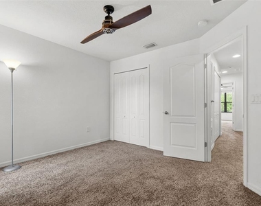 5179 Bay Isle Circle - Photo Thumbnail 14