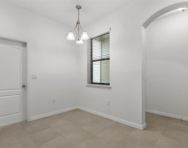 5179 Bay Isle Circle - Photo Thumbnail 3