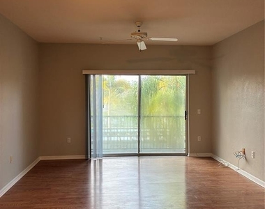 15019 Arbor Reserve Circle - Photo Thumbnail 2