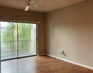 15019 Arbor Reserve Circle - Photo Thumbnail 6