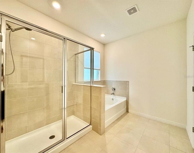 12544 Shining Willow Street - Photo Thumbnail 33