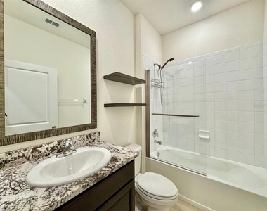 12544 Shining Willow Street - Photo Thumbnail 11