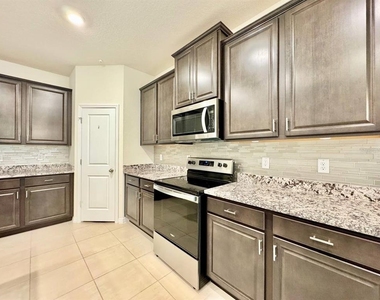 12544 Shining Willow Street - Photo Thumbnail 25