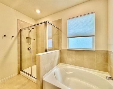 12544 Shining Willow Street - Photo Thumbnail 34