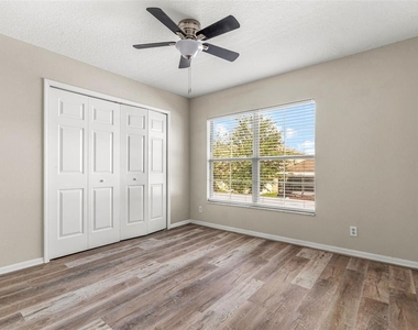 211 Penmark Stone Place - Photo Thumbnail 11