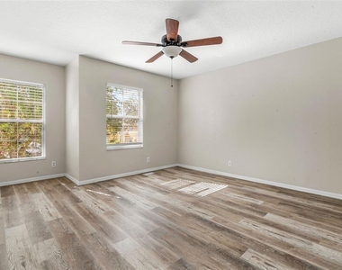 211 Penmark Stone Place - Photo Thumbnail 7