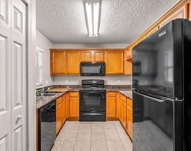211 Penmark Stone Place - Photo Thumbnail 3