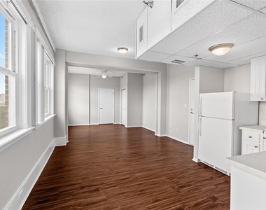 411 1st Avenue N - Photo Thumbnail 13