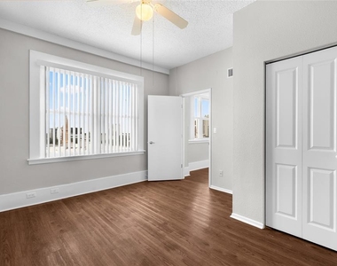 411 1st Avenue N - Photo Thumbnail 18