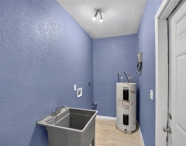 1754 27th Street S - Photo Thumbnail 7