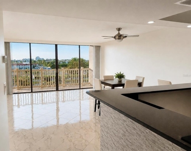 500 Treasure Island Causeway - Photo Thumbnail 24