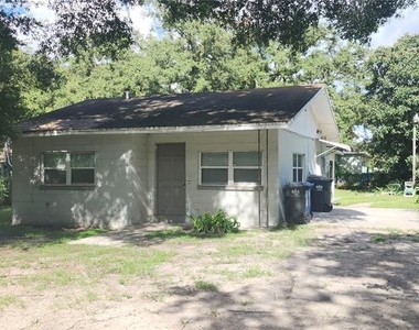 6401 N 49th Street - Photo Thumbnail 2