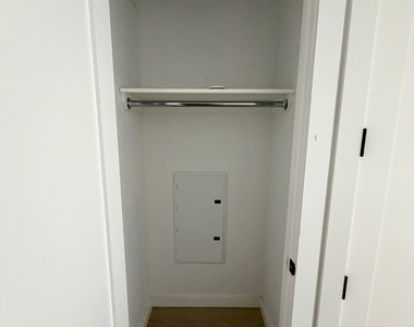 1615 Cedar Street - Photo Thumbnail 4