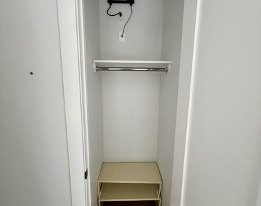1615 Cedar Street - Photo Thumbnail 7
