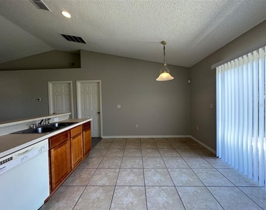 625 Llama Drive - Photo Thumbnail 9