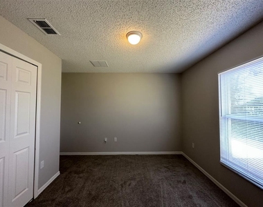625 Llama Drive - Photo Thumbnail 20