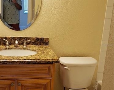 4727 S Texas Avenue - Photo Thumbnail 10