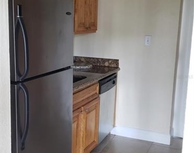 4727 S Texas Avenue - Photo Thumbnail 3
