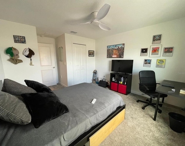 3092 Addison Boulevard - Photo Thumbnail 4