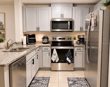 6597 Druid Way - Photo Thumbnail 3