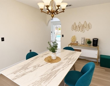 913 Turnstone Lane - Photo Thumbnail 4