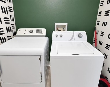 913 Turnstone Lane - Photo Thumbnail 14