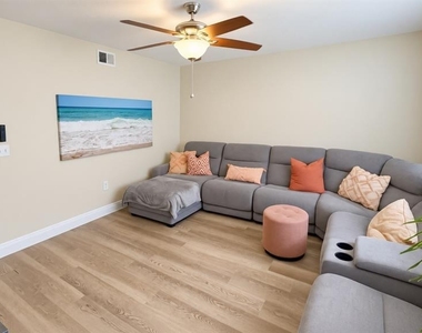 913 Turnstone Lane - Photo Thumbnail 12