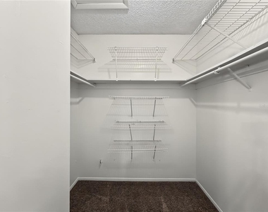 566 Orange Drive - Photo Thumbnail 16