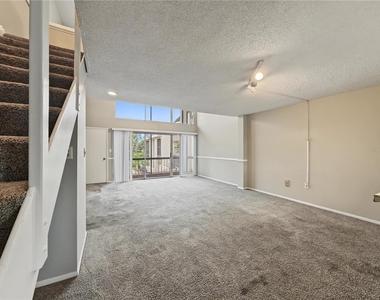 566 Orange Drive - Photo Thumbnail 4