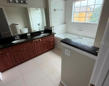 3561 Conroy Road - Photo Thumbnail 6