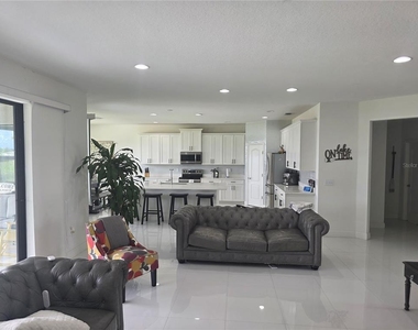 531 Sanctuary Boulevard - Photo Thumbnail 1