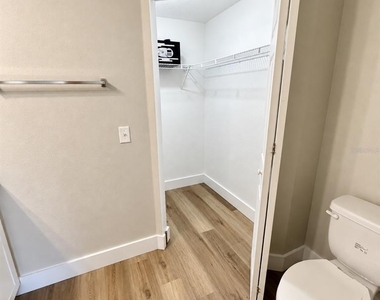 8921 Shine Drive - Photo Thumbnail 16