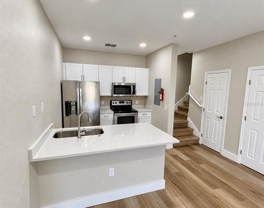 8921 Shine Drive - Photo Thumbnail 8