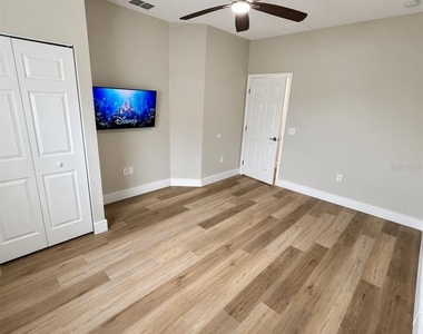 8921 Shine Drive - Photo Thumbnail 23