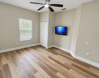 8921 Shine Drive - Photo Thumbnail 21