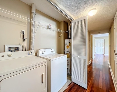 2065 Dixie Belle Drive - Photo Thumbnail 35