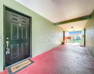 2065 Dixie Belle Drive - Photo Thumbnail 4