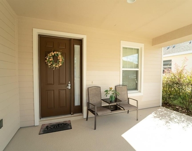4952 Pall Mall Street E - Photo Thumbnail 2