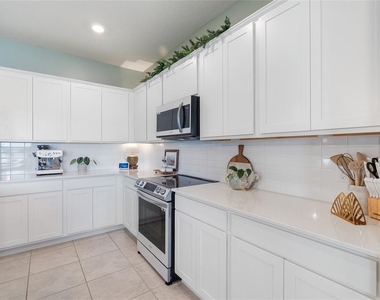 1634 Groveline Rd - Photo Thumbnail 14