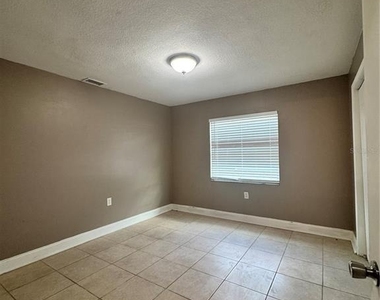 932 Buccaneer Drive - Photo Thumbnail 3