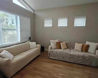 7960 Nemours Parkway - Photo Thumbnail 12