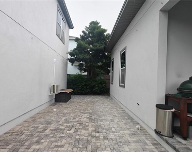 7960 Nemours Parkway - Photo Thumbnail 28