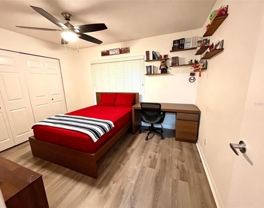 5115 Gateway Avenue - Photo Thumbnail 13