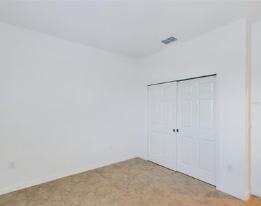 7707 Sw 58th Place - Photo Thumbnail 5