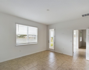 7707 Sw 58th Place - Photo Thumbnail 1
