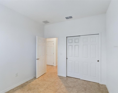 7707 Sw 58th Place - Photo Thumbnail 4
